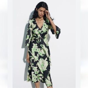 Zara NWT Floral Satin Black and Green Midi Dress Size Large